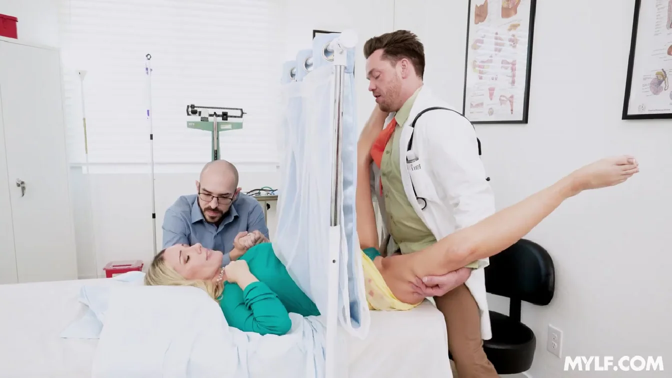 MomDrips Bunny Madison XXX